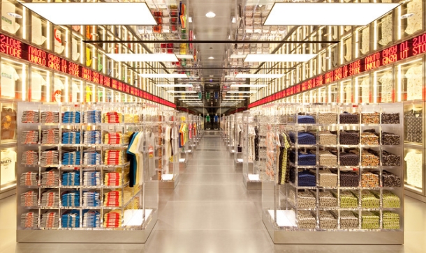 International brands like Uniglo are heading to Australia in increasing numbers, defying gloom in the retail sector. Uniglo
