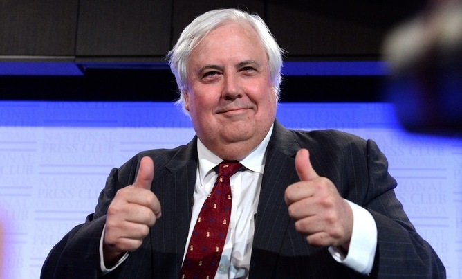 Friend to the battlers: Clive Palmer says he’ll oppose the repeal of a superannuation top up scheme for low incomes earners. AAP/Alan Porritt